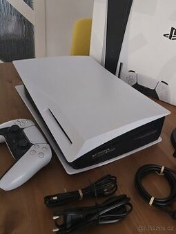 PlayStation 5 slim verze s mechanikou