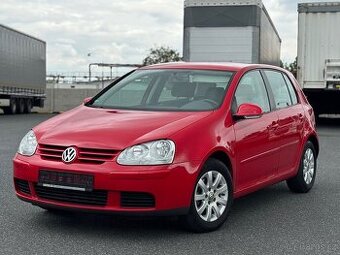Vw Golf V 1.6 mpi 75kw/ klima/ výhřev/ tažné/ bez koroze