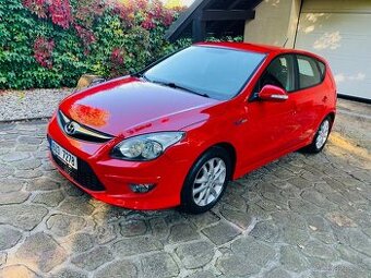 HYUNDAI i30 1.6i 93kW Nové v ČR 1 Majitel velmi pěkný - 1
