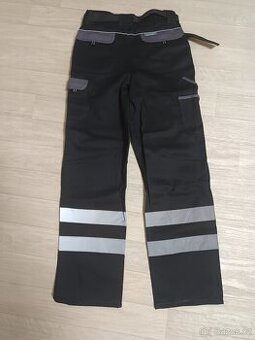 Nové pracovní kalhoty, montérkové kalhoty, montérky