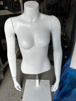 Torzo figuríny - dámské