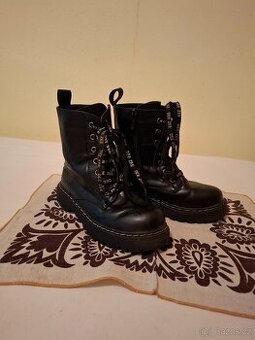 Dívčí botky DeeZee, vel. 34