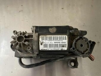 Vzduchový kompresor podvozku