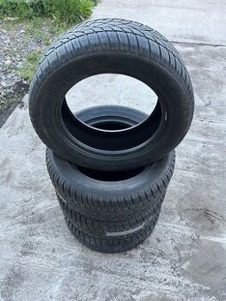 Pneu Dunlop 225/55/16 dot3417 60% m+s