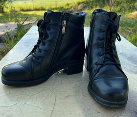 Kozačky SATA se sklopnými protiskuzovými hroty, vel. 37