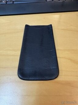 Bugatti kožený obal na telefon - používáno s Apple Iphone 11