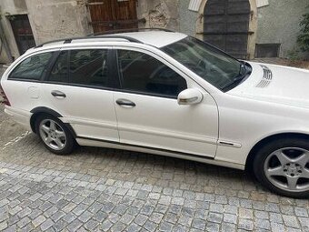 Mercedes benz c200