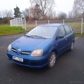Nissan Almera Tino