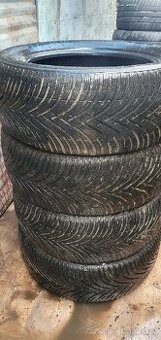 235/55 R17 4x ZIMNÍ PNEU 5.5mm .Brno