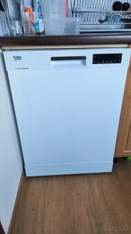 Myčka Beko dfn26321w