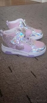 Nové dívčí zimní boty vel. 28