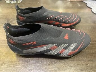 Kopacky Adidas Predator Elite