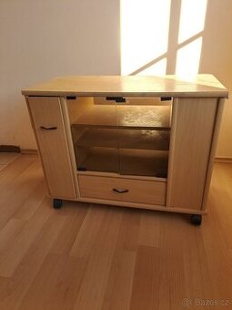 různý nábytek - 1