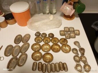 Retro formicky na peceni.