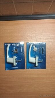 Bílá uzamykatelná okenní klika se zámkem 2 kusy