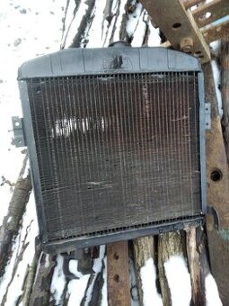 Prodám funkční chladič na ZETOR25-500,-