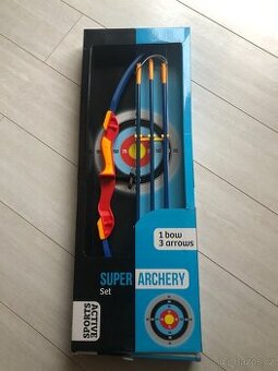 Dětský plastový luk a 3 šípy