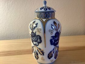 Glazovaná dóza s motivem růží