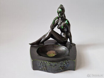 Reklamní keramický popelník KZ Znojmo Ditmar Urbach Kokrda