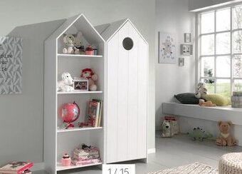 Dětská skříň domeček