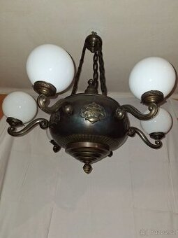 starožitný lustr