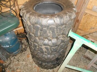 Prodám přední a zadní pneu značky ABUZZ