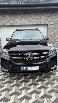 Mercedes  benz GLS 350D.