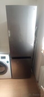 📢 SPĚCHÁ: Nerezová lednice LG No Frost – TOP stav uvnitř