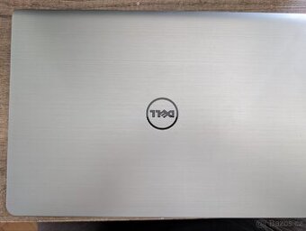 Notebook DELL Inspiron