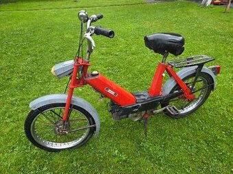 Babetta 207/206 s kartičkou, vzácná neodpružená, červená