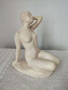 Akt žena keramická soška 27 cm