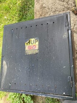 HUP - plechová skříň na plynoměr
