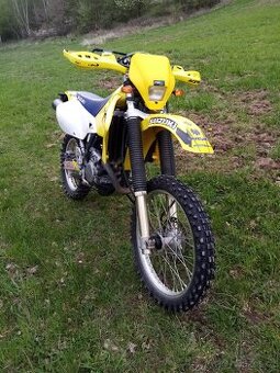 Suzuki DR-Z 400 E