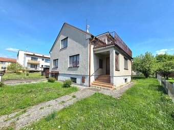 Prodej, rodinný dům, 713 m2, Černožice, okres Hradec Králové - 1