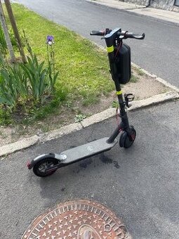 Elektrokoloběžka eSkoter FS08