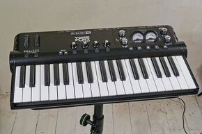 LINE 6 TonePort 37 - 2in1 (zvukovka+klávesy)
