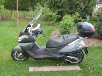 skútr APRILIA ATLANTIC 500 Rok 2008 cena: 28000kč.