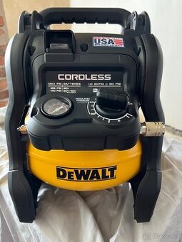 Dewalt 20V Air Compressor DCC1018 Nový Kompresor na Prodej - 1