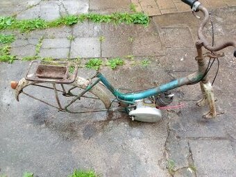 Moped Stadion, kyvacka,pérák aj. - 1