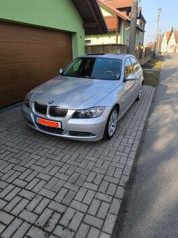 BMW 330i e90