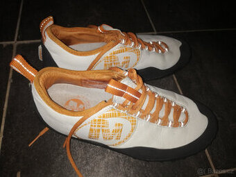 dámské boty merrell 39