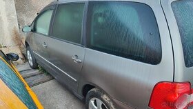 VW Sharan 2.0tdi 103 kW rok 2006