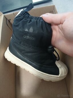 Sněhule adidas superstar