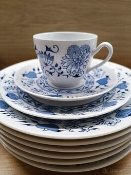 Prodám porcelánovou sadu cibulák