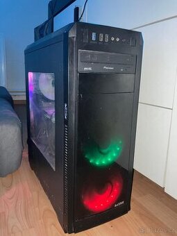 Výkonný PC, počítač