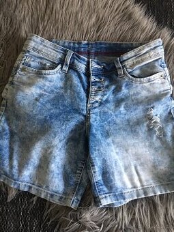 Džínové kraťasy zn.H&M vel.38
