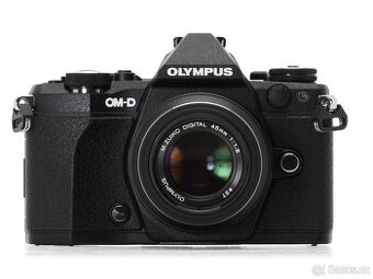 OLYMPUS E-M5 mark II