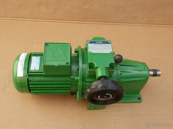 Elektromotor s variátorem, výstupní otáčky 17-93ot./1min 0,7