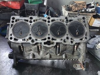 Hlava na Škoda Octavia II 1.9tdi 77kw