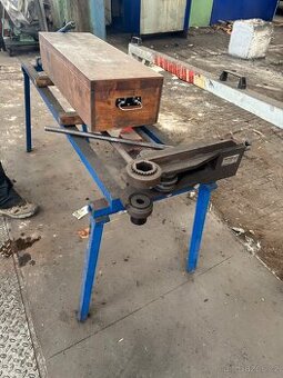 Ruční ohýbačka trubek UNIT PLUS TR 35–60 (typ XOTR 60) – kom